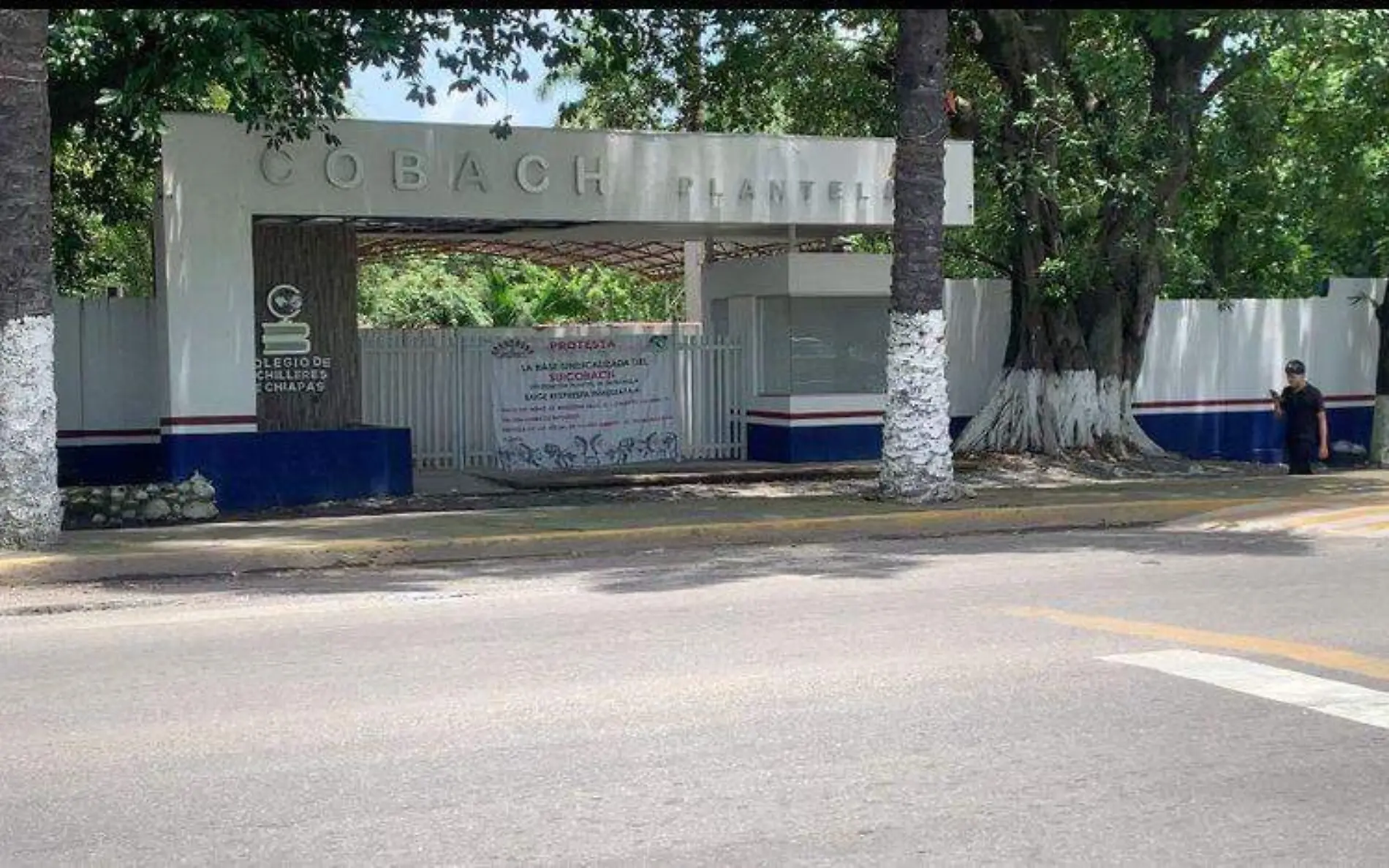 fachada de preparatoria